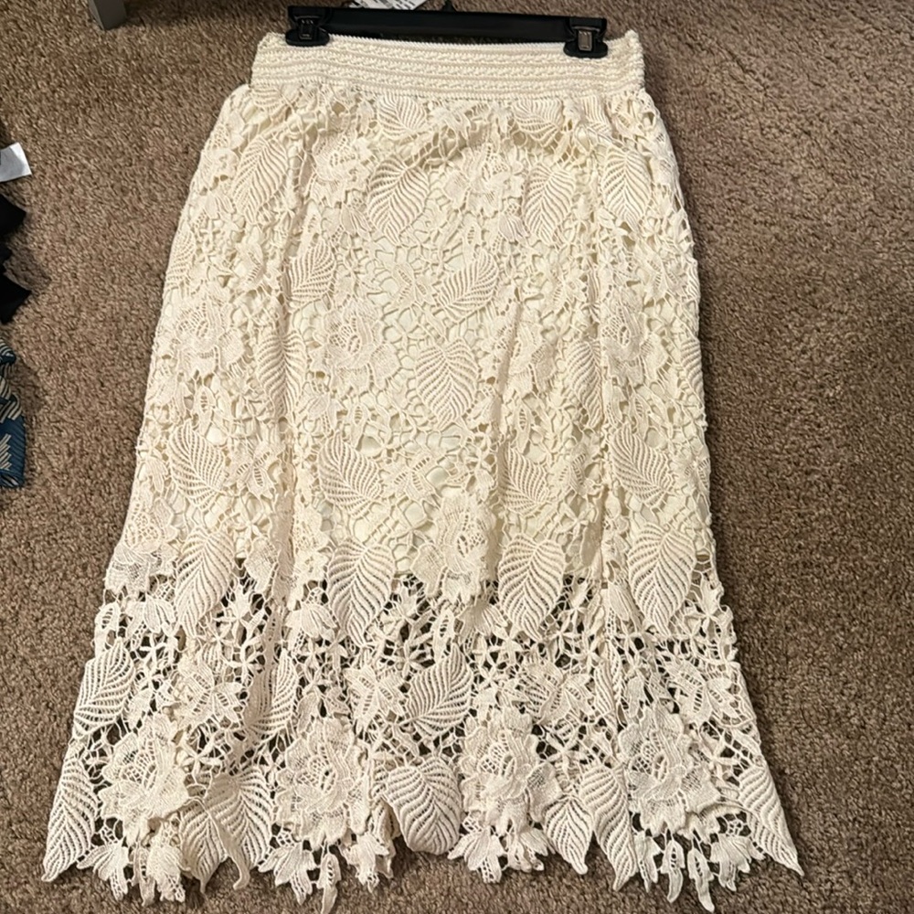 Cream eyelet skirt never been worn mid length